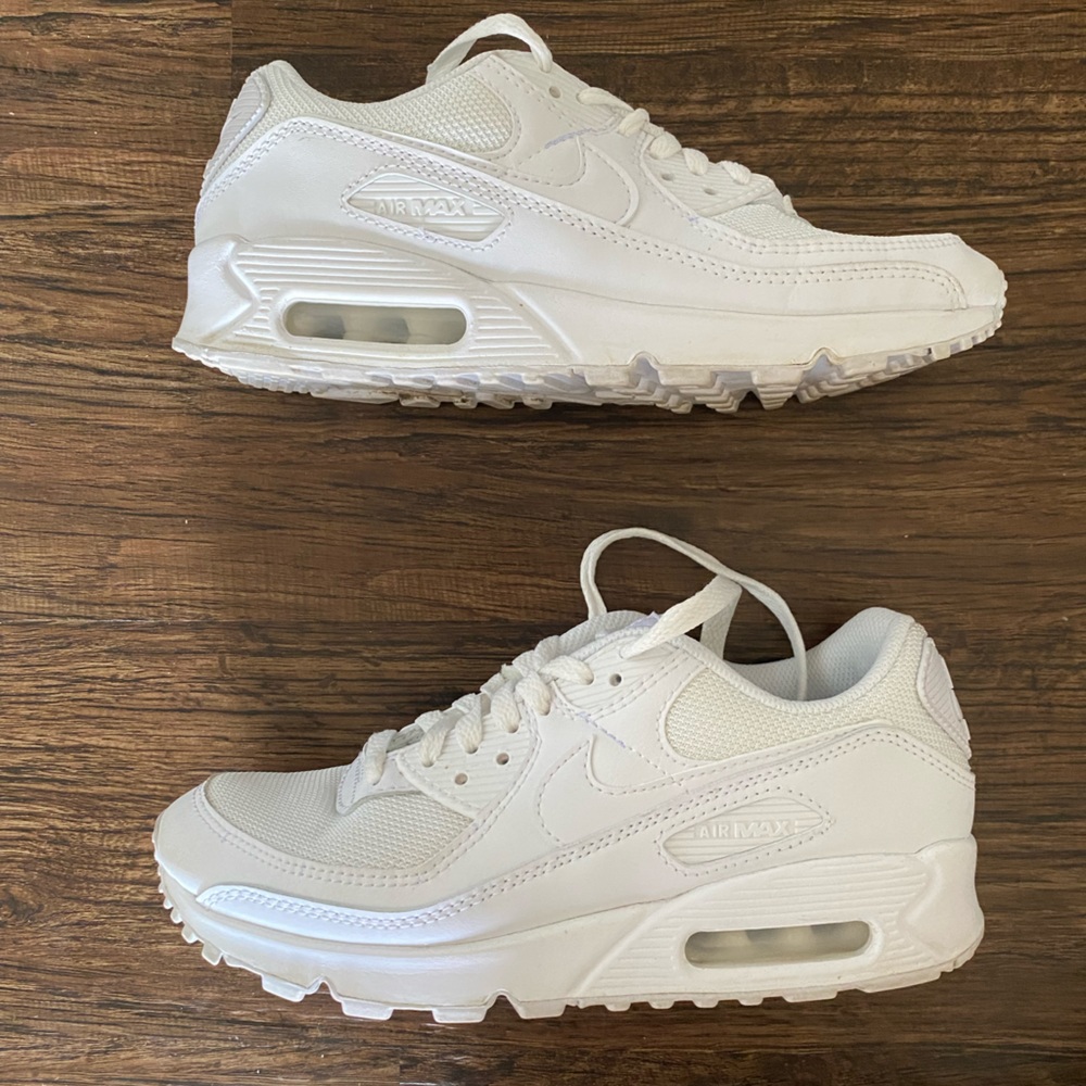 White Nike Air Force Max